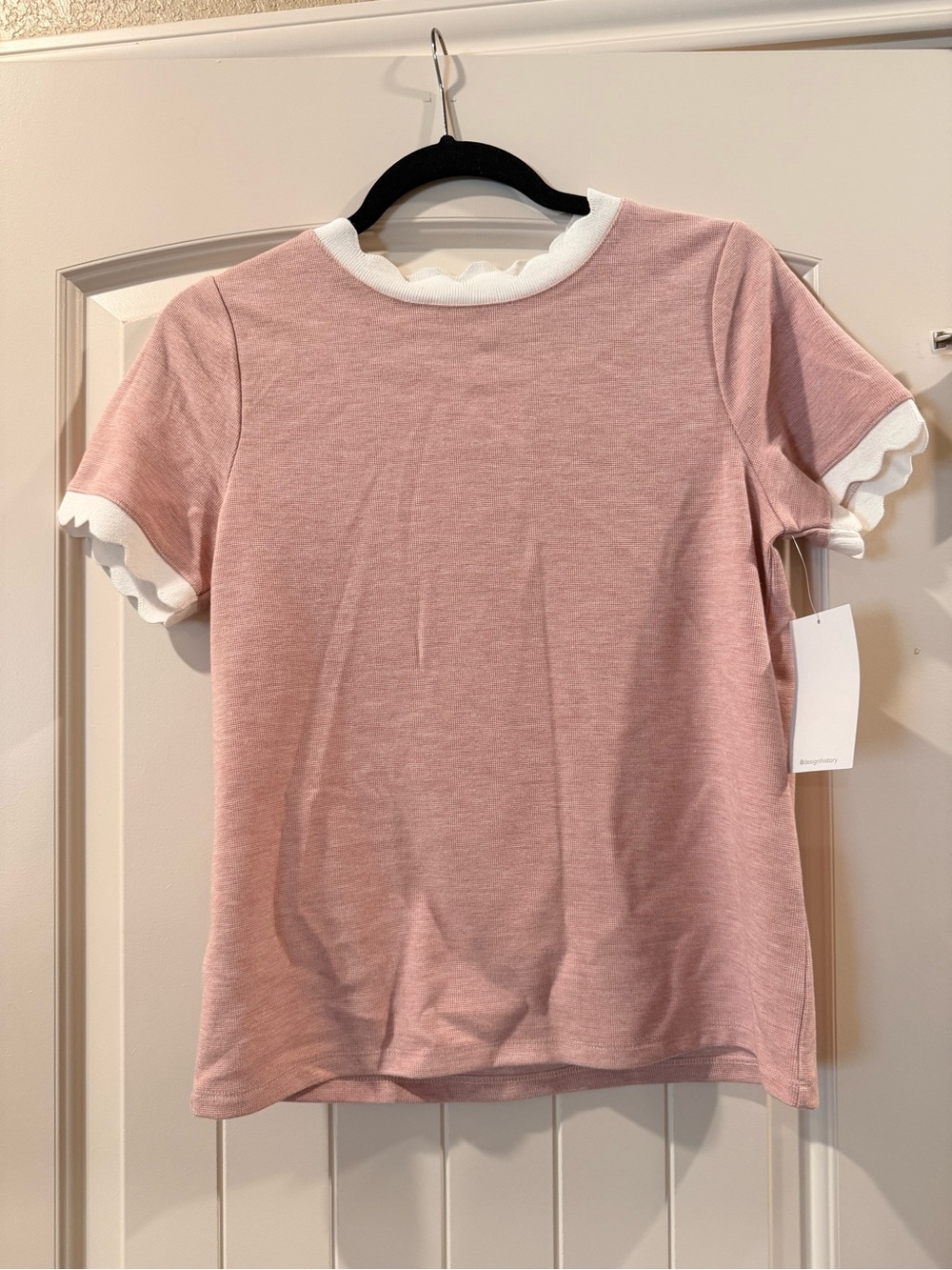 Design History Mila Scallop Trim Knit Top